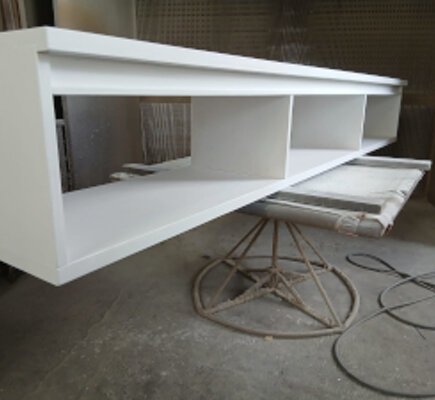 VERNICIATORI MOBILI IN LEGNO VERNICIATORI MOBILI IN LEGNO